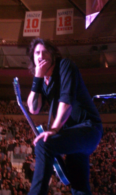 Dave Grohl Acting Silly at Madison Square Garden