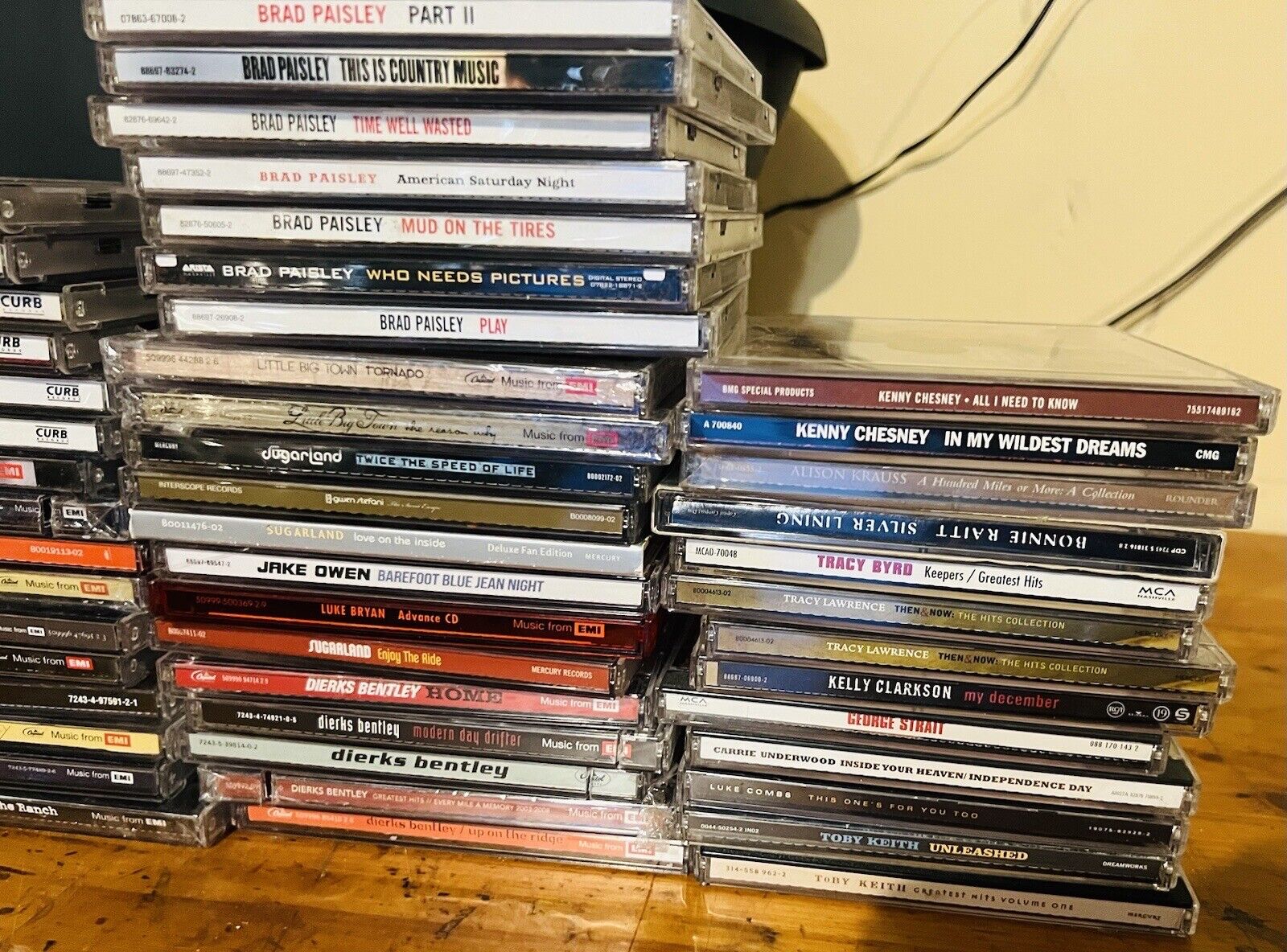 Country Music Lot Of  60+CD Classic Modern Jackson McGraw Paisley Chesney Urban