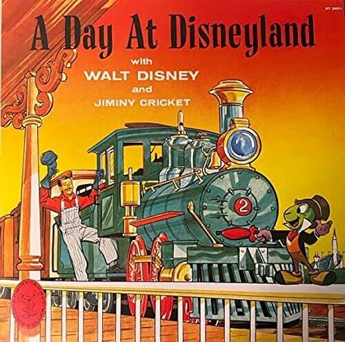 Walt Disney A Day At Disneyland with Walt Disney and Jiminy Cricket (2 Lp's) Rec