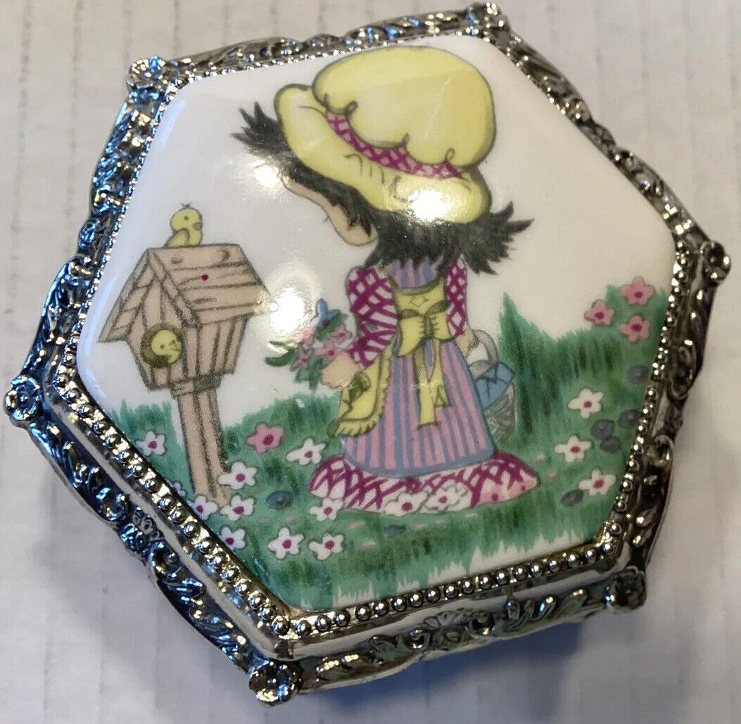 Vintage Sankyo Silver Tone Velvet Lined Music Box Jewelry Trinket Box Girl