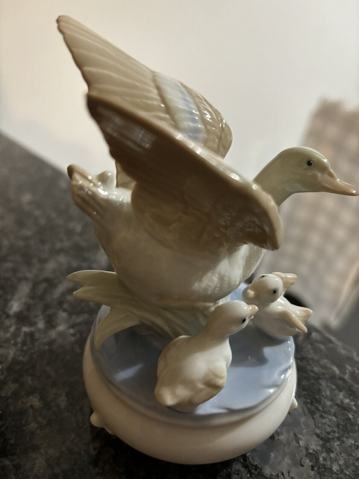 Vintage Porcelain Mother Duck & Ducklings Music Box \'Yesterday\