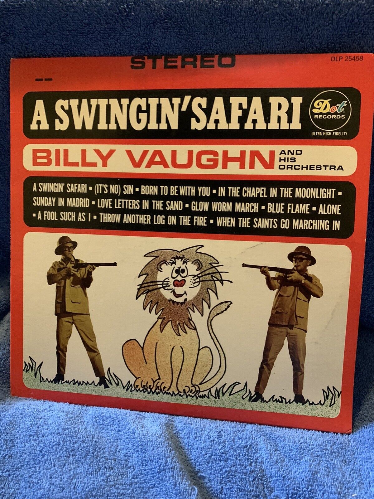 Billy Vaughn A Swingin\' Safari / Record.  VG + DLP 25458