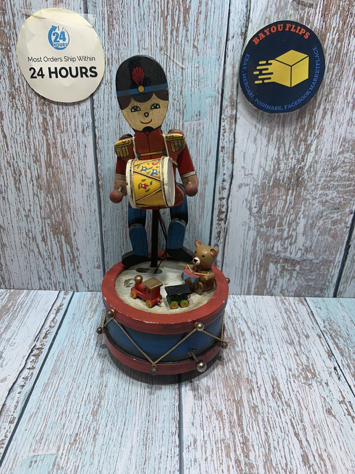 Enesco Music Box Vintage 1980 Parade of the Wooden Soldier Toy Soldier.