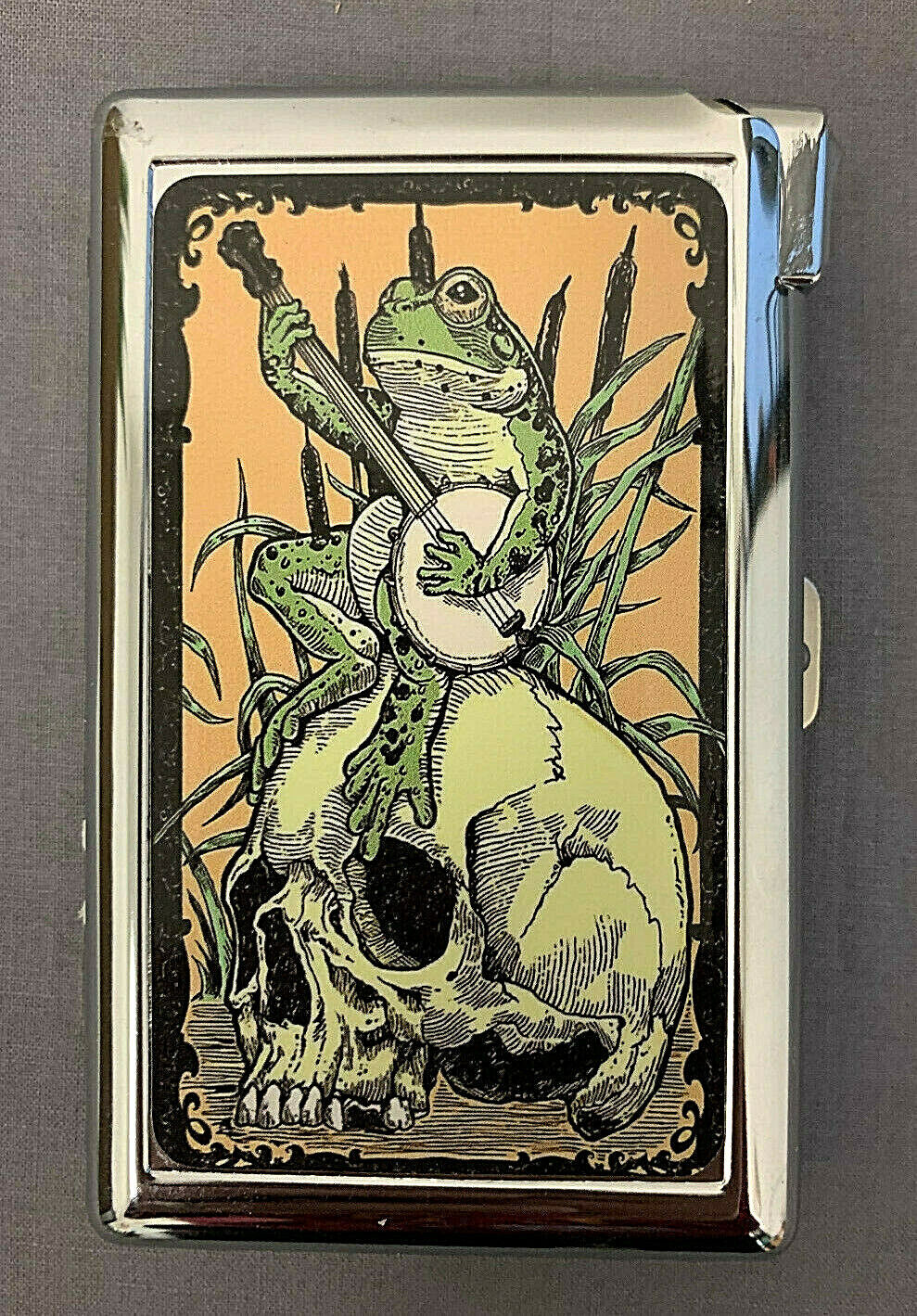 Retro Banjo Frog on Skull 100's Size Cigarette Case with lighter Wallet