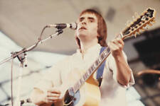 British Irish singer songwriter Chris De Burgh performs at the Dr - Old Photo 2 picture