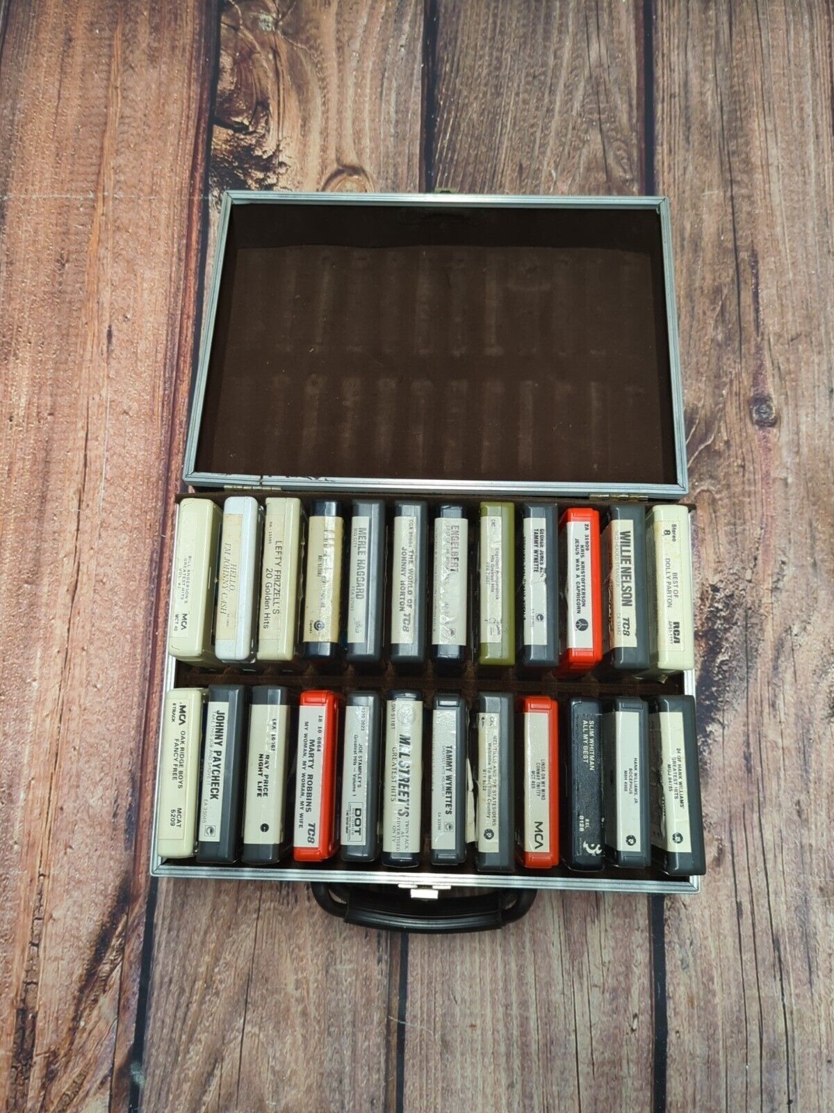 VTG Country Music 8 Track Tape Lot Of 24 with Case and Key
