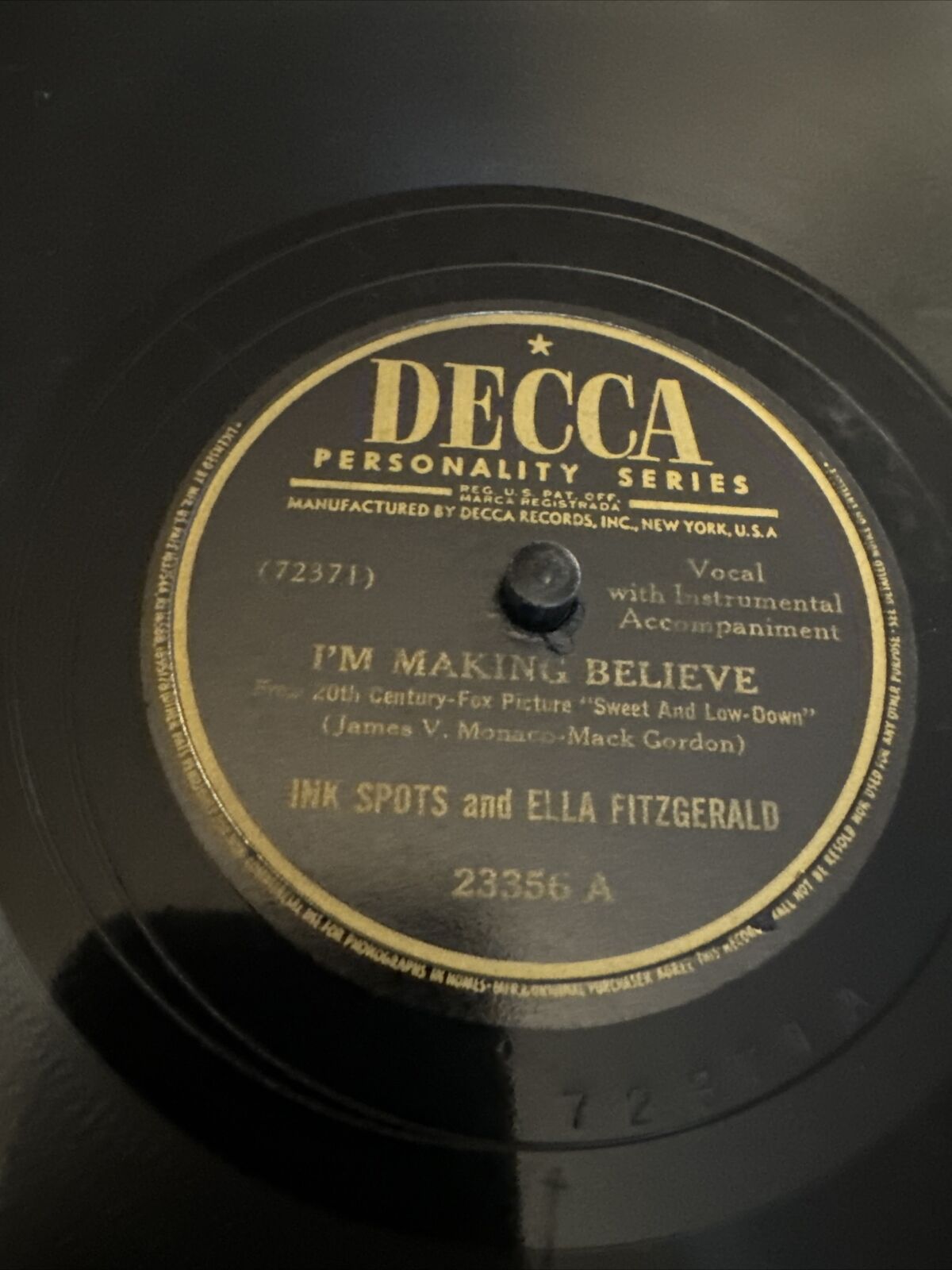 Decca 78 RPM Ink Spots & Ella Fitzgerald - I’m Making Believe 23356 V