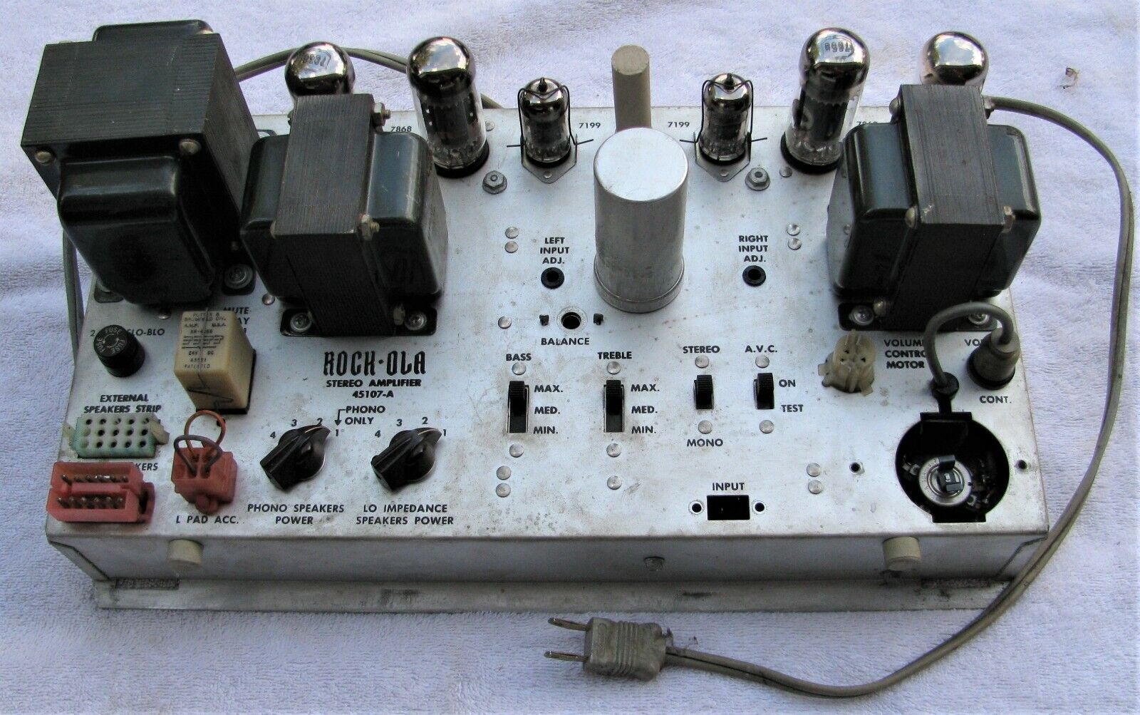ROCK-OLA Stereo Tube Amplifier 45107-A  441 model jukebox untested 