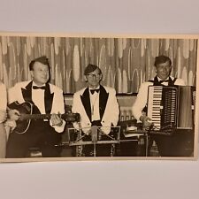 men, musicians, guitar, accordion vintage photo.√9 picture