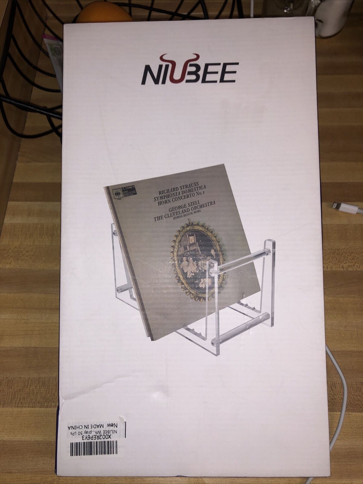 NIUBEE Clear Vinyl Record Stand NEW with 4 VINTAGE Records*SEE DESCRIPTION
