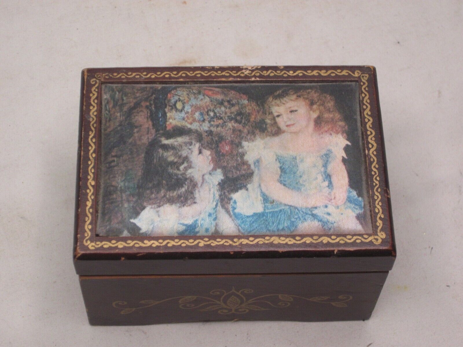 vintage Linden music trinket box Love Story Japan Renoir Charpentier silk art