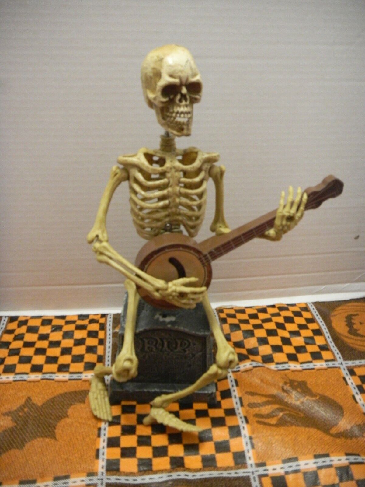 Magic Power Animated Skeleton With Banjo Instrument Halloween