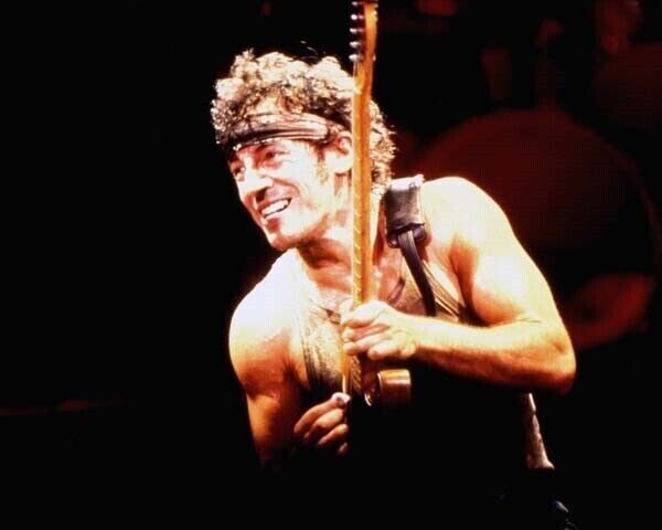 Bruce Springsteen cool The Boss in full swing plays guitar 1980's 4x6 photo