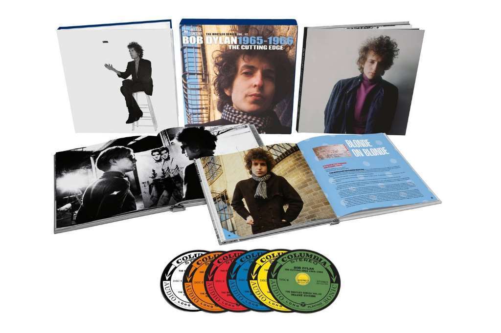 Acceptable ~ heavily damaged outer box 6 CD set w/books BOB DYLAN Cutting Edge
