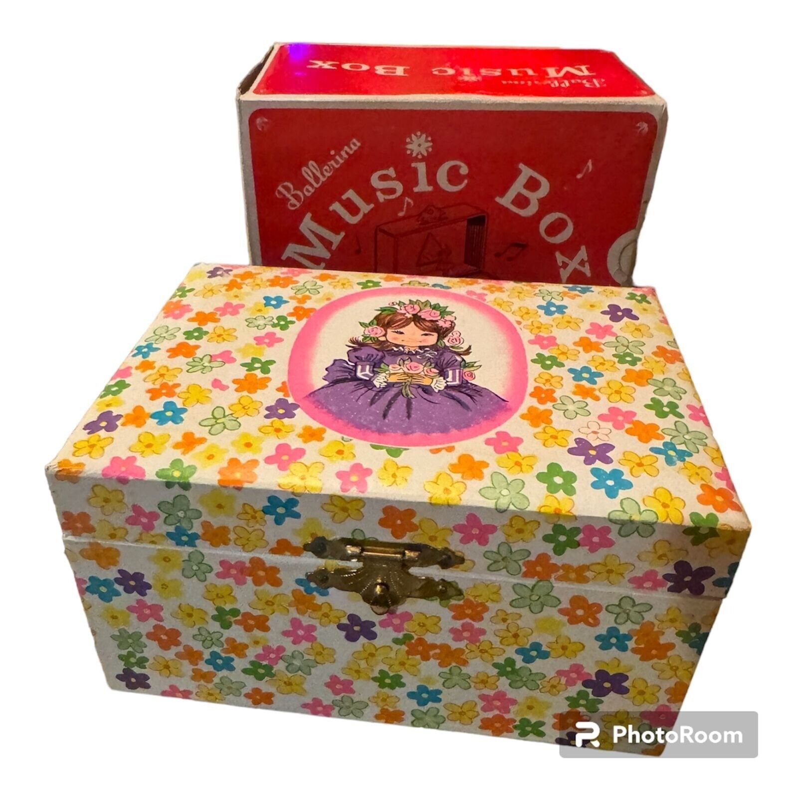 Vintage adorable Music Box- Ballerina spins on the inside- Original Box- japan 1