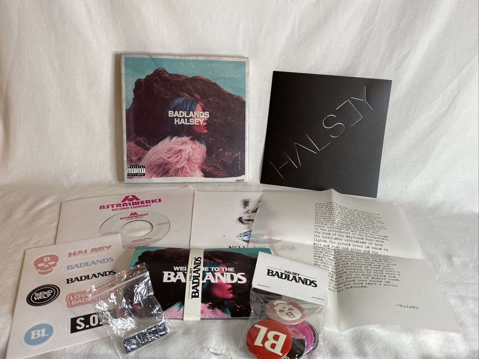 Halsey RARE limited/collectors edition Badlands box set COMPLETE Vinyl, pins