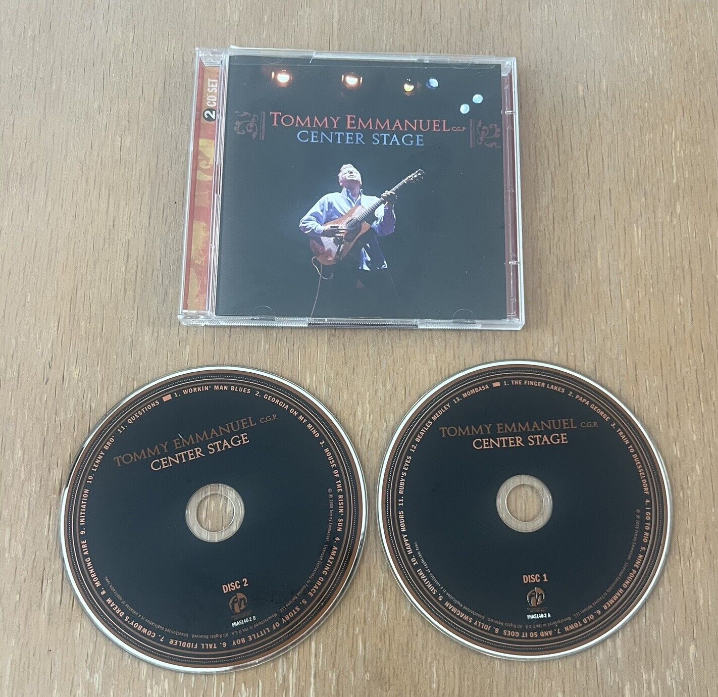 TOMMY EMMANUEL - Center Stage - 2 CD