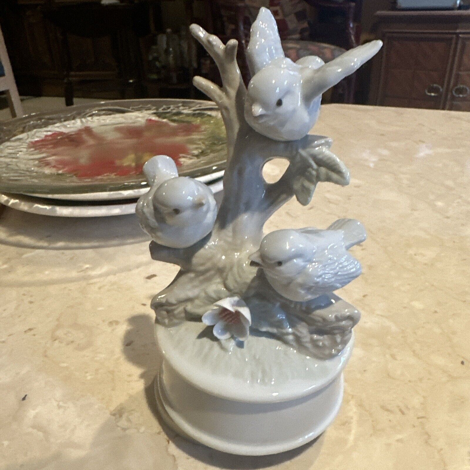 Vintage Musical 3 Birds Figurine Musical And Turns,7” Tall , Excellent Condition