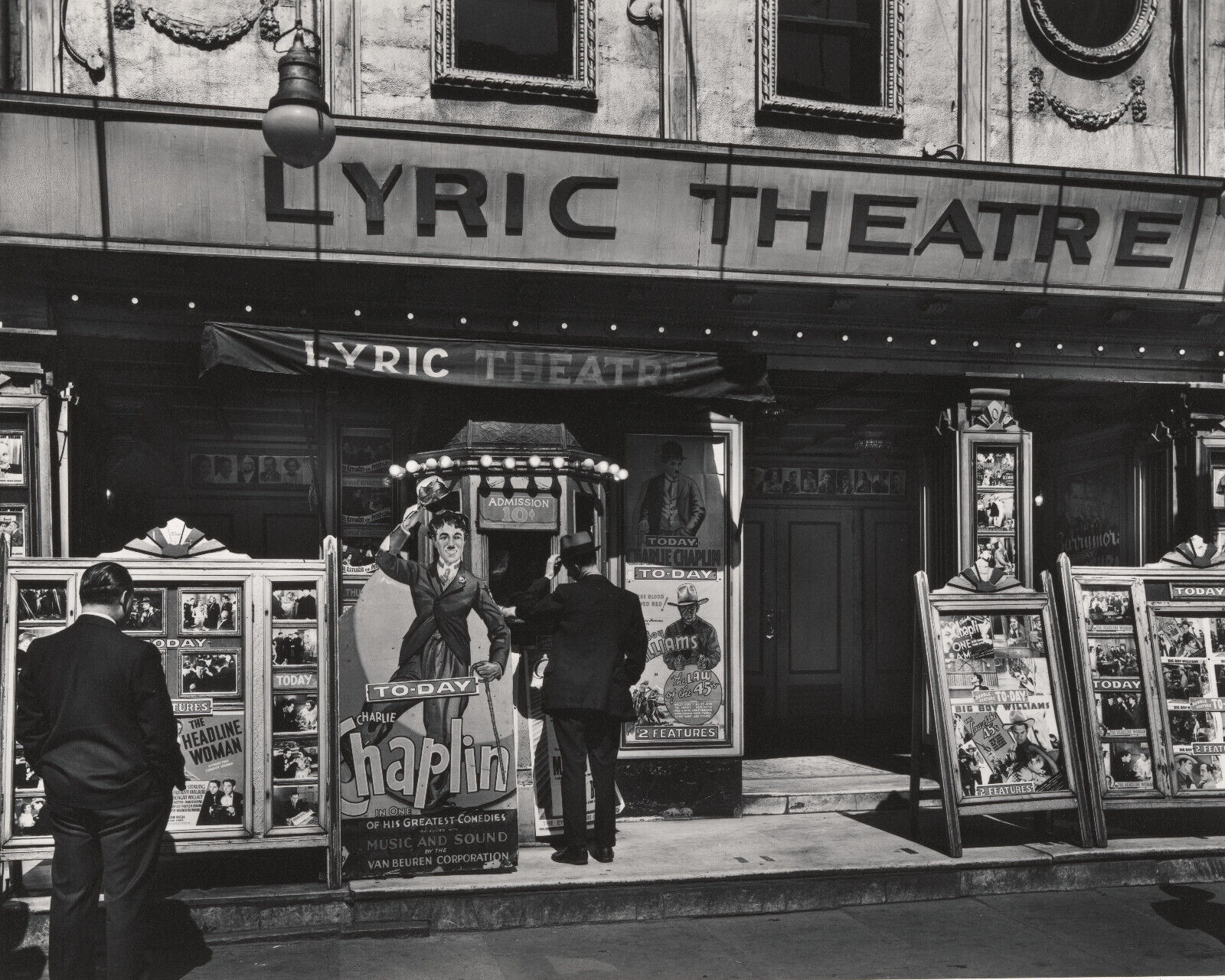 New York City 1937 Photo, Lyric Movie Theatre, 3rd Ave and 12th st 58495271
