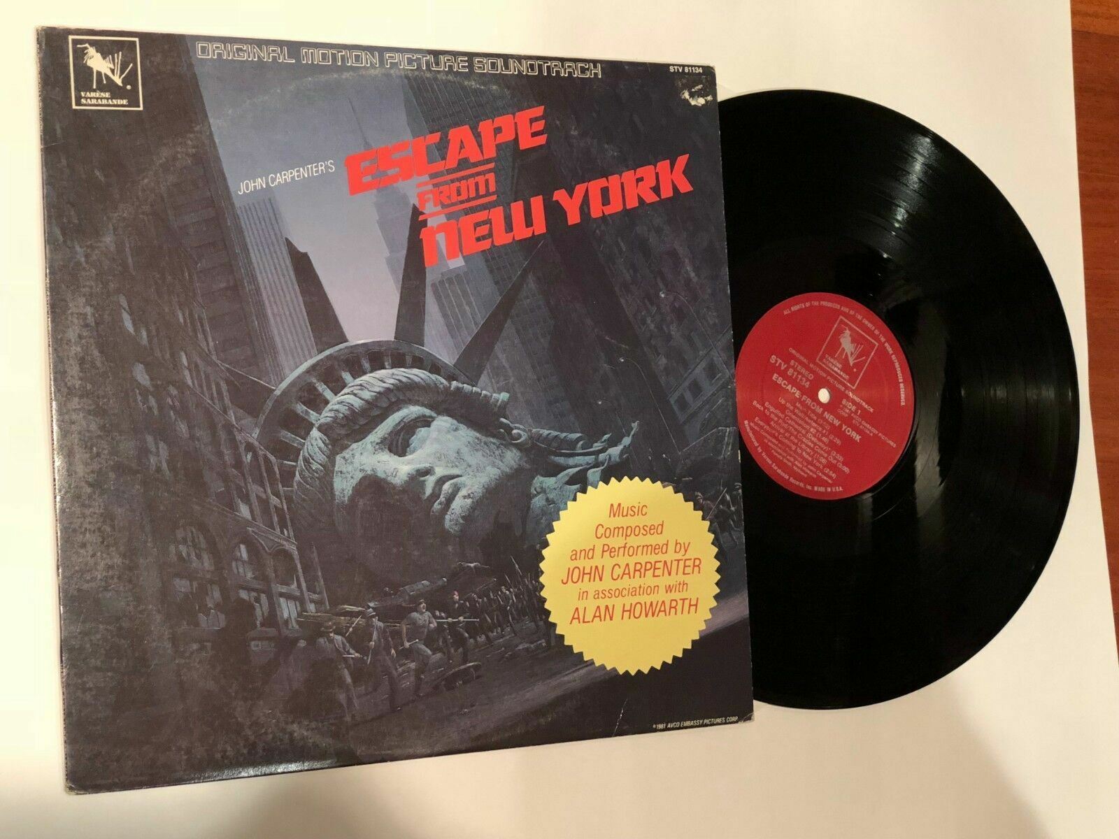 John Carpenter's ESCAPE FROM NEW YORK Movie Soundtrack LP Varese Sarabande OST