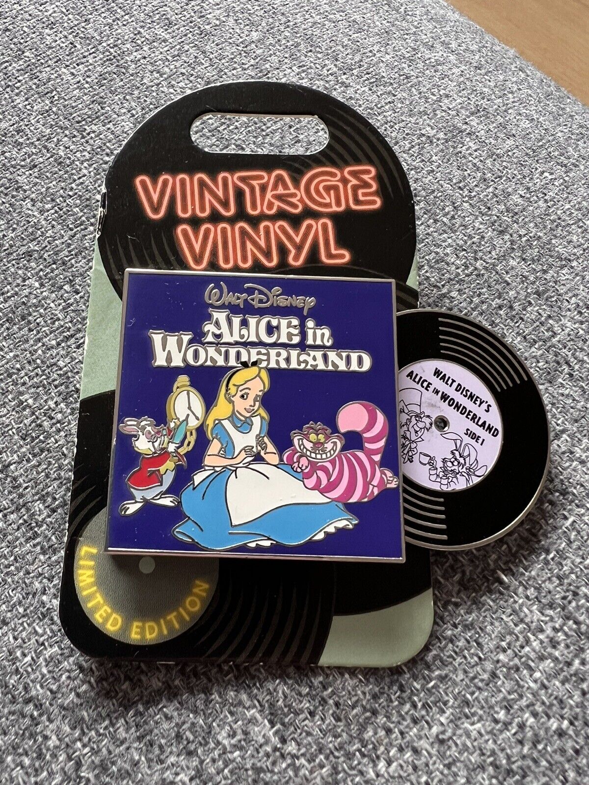 Disney Pin 2019 -  Alice In Wonderland Vintage Vinyl Record Slider Pin LE3000