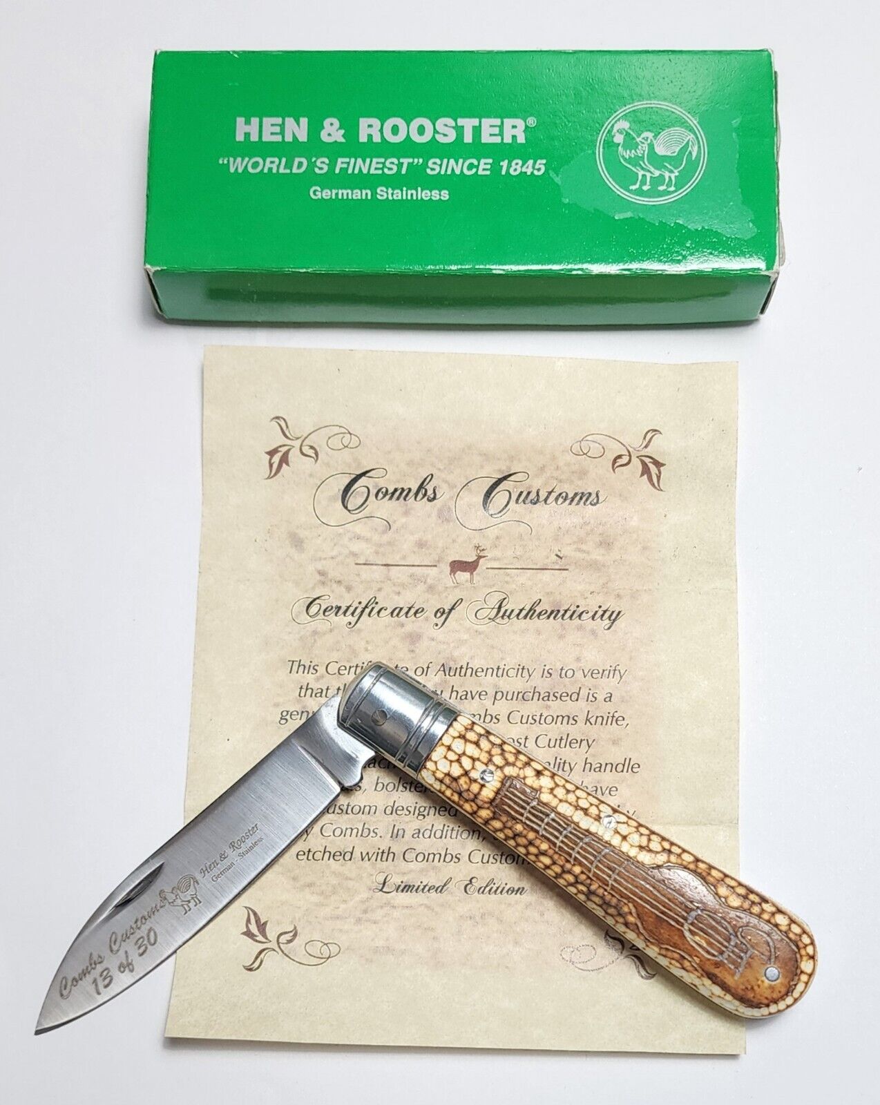 Hen & Rooster Combs Custom Pocketknife mint in box Limited Edition 13/30 Guitar