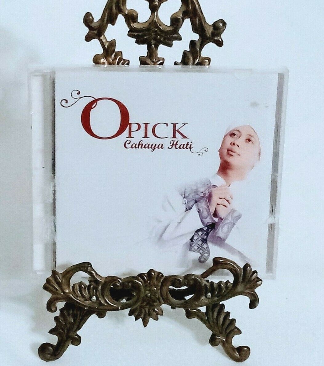 Opick : Cahaya Hati *Hanya Allah + Ramadhan Tiba++ IMPORT CD Sealed 