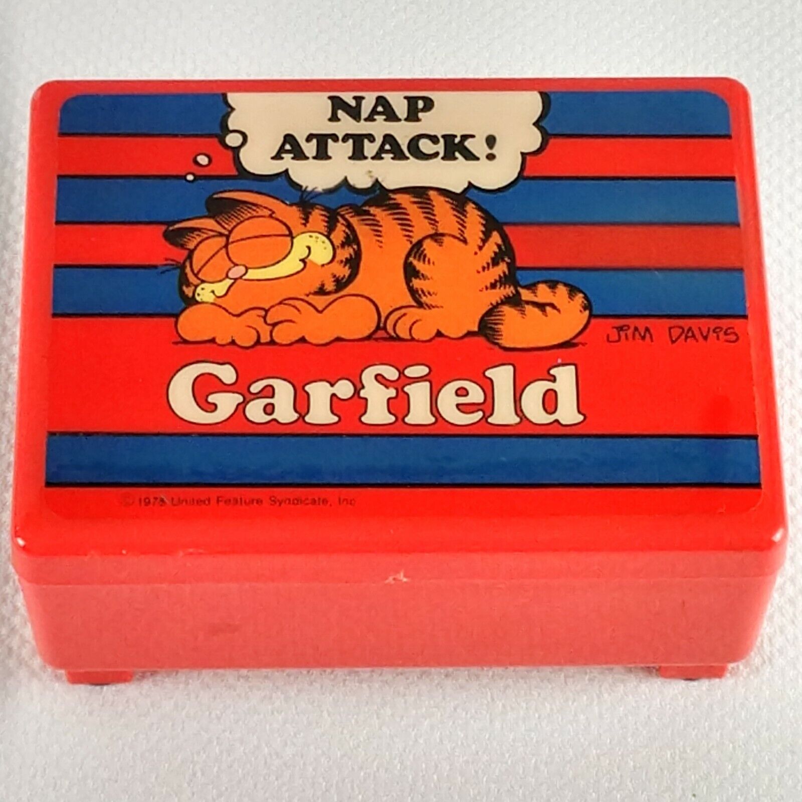 Vintage Garfield Musical Trinket Box Plays Born Free 1978 Red Plastic Nap Attack