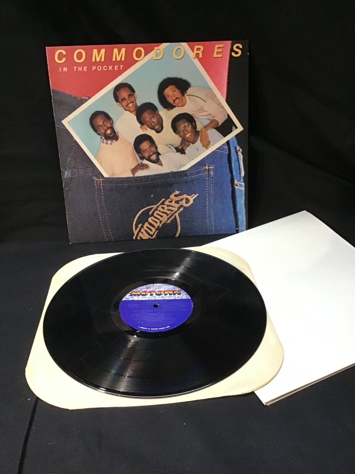 Vintage Vinyl LP Commodores In The Pocket w POSTER