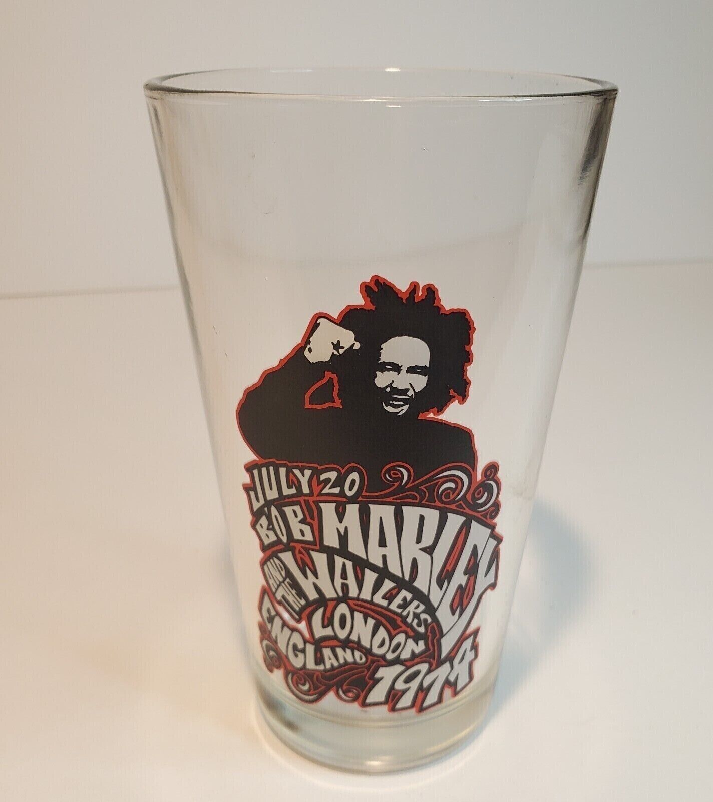 Vintage Bob Marley and The Wailers \'London, England july 20, 1974\' beer glass