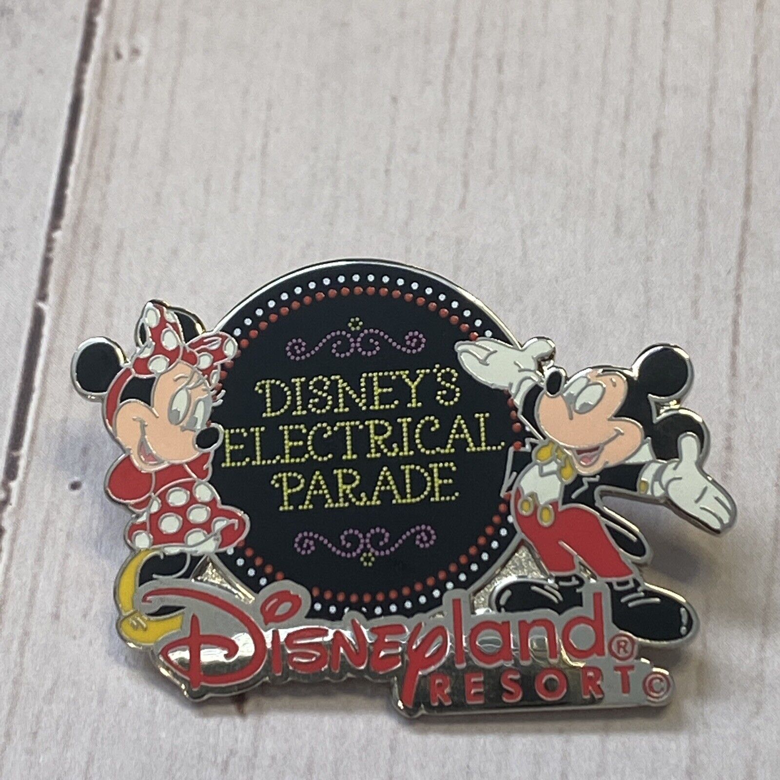 Disney Main Street Electrical Parade Mickey and Minnie Drum Float Pin