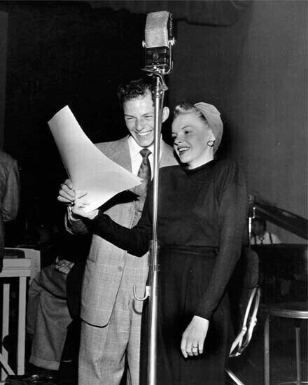 Frank Sinatra studies lyrics with Judy Garland in recording studio 5x7 photo