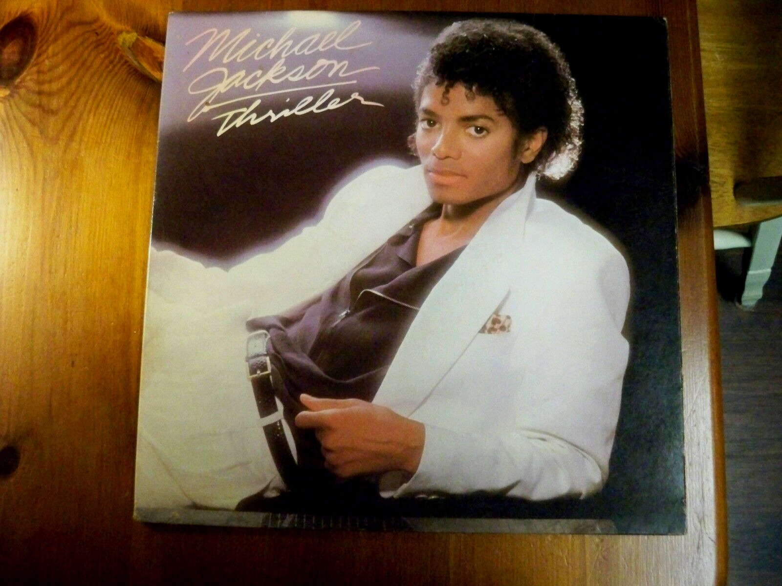 ORIGINAL Vtg 1982 MICHAEL JACKSON Album THRILLER Lp 1ST PRESSING Vinyl NEAR MINT