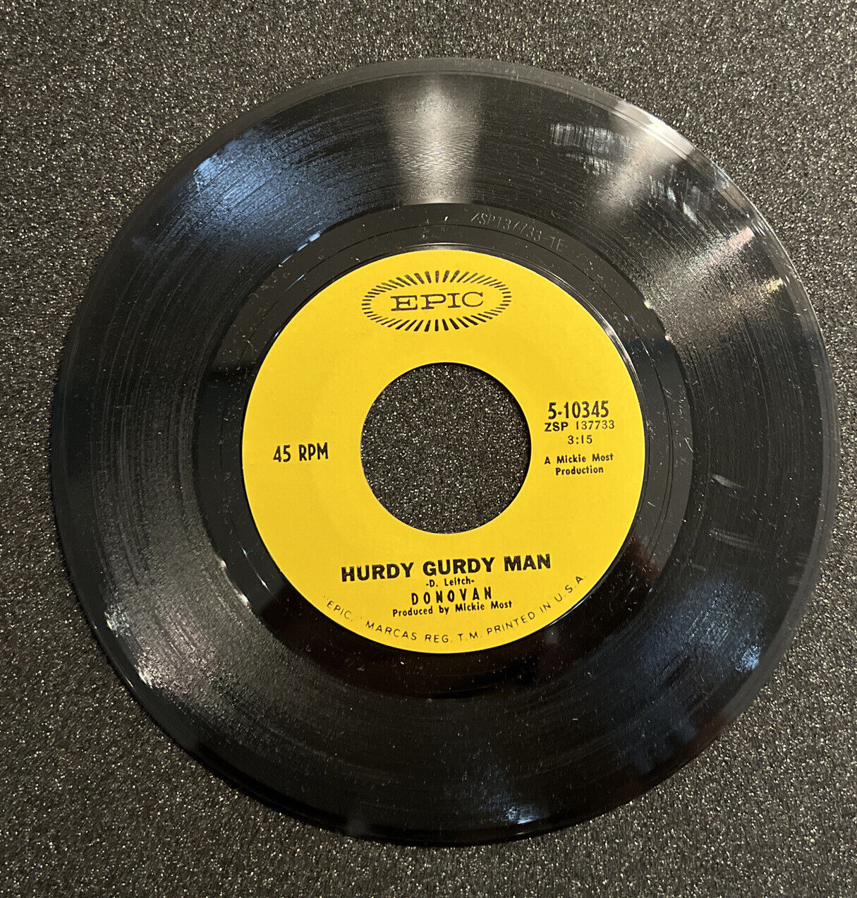 45 rpm Vintage 7” Vinyl Single Hit Record Donovan Hurdy Gurdy Man