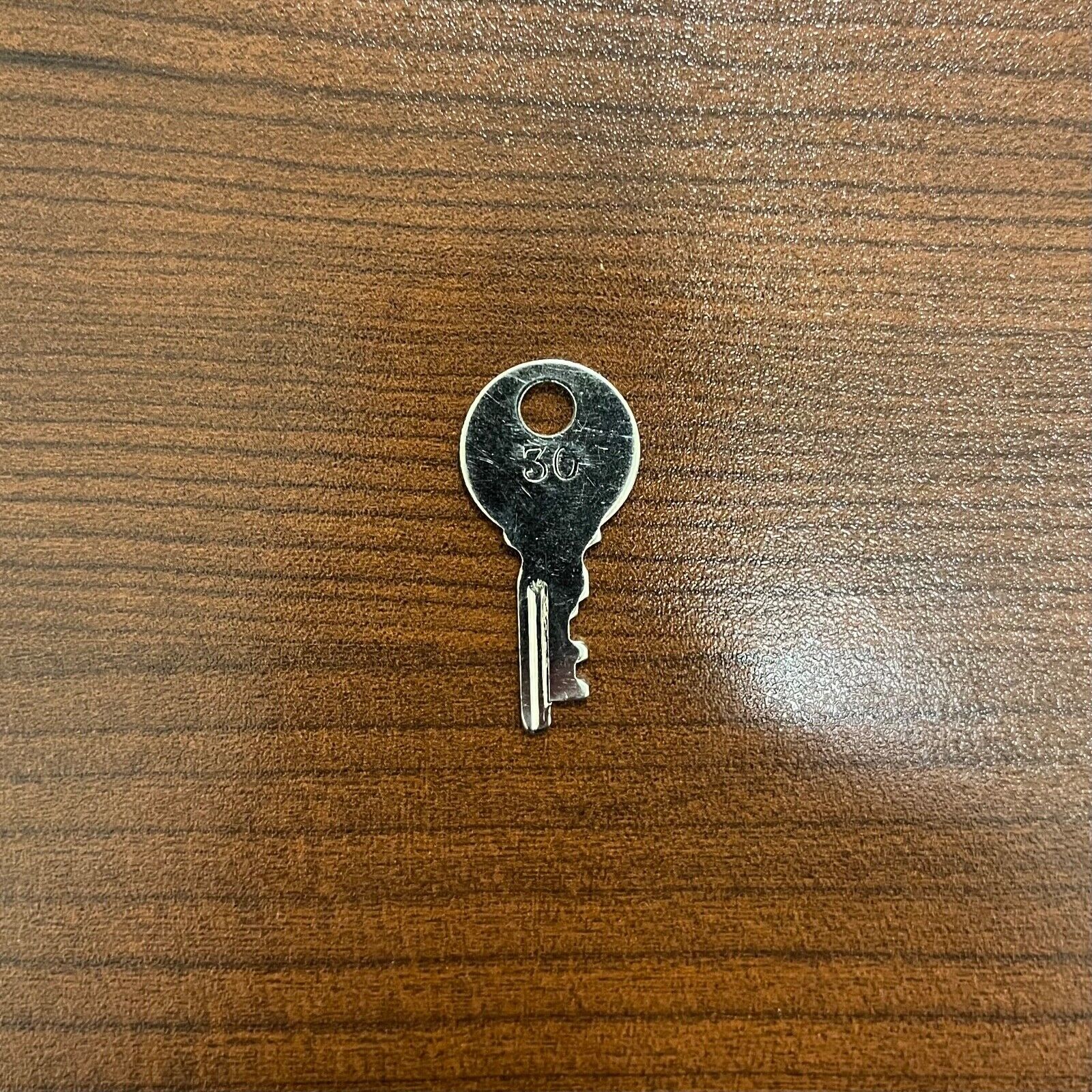 Cheney case key #30 for guitar/bass/etc. cases, as used by G&G, Fender, etc.