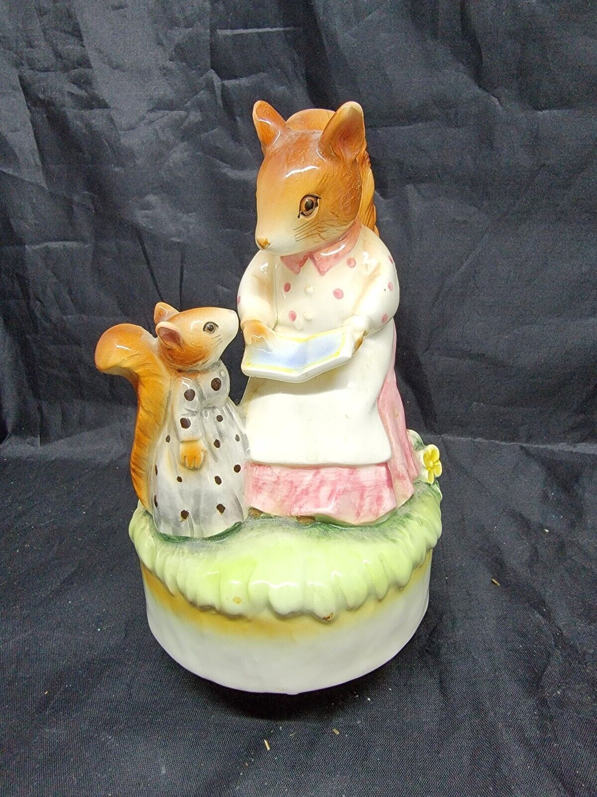 Vintage Music Box Squirrel Mom reading book  Made in Japan