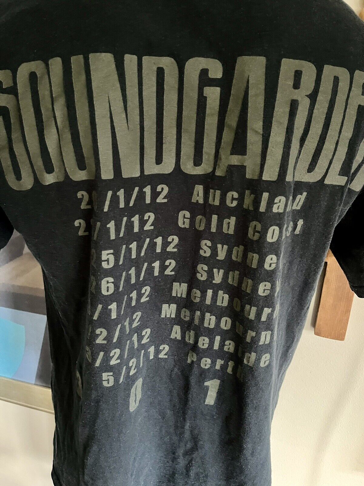 Vintage Australian Soundgarden Tour Tshirt Chris Cornell NZ Aussie T-shirt