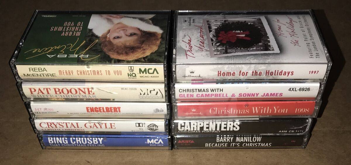 x10 Merry Christmas Album Cassette Tape Hallmark Bing Crosby Reba Pat Boone LOT