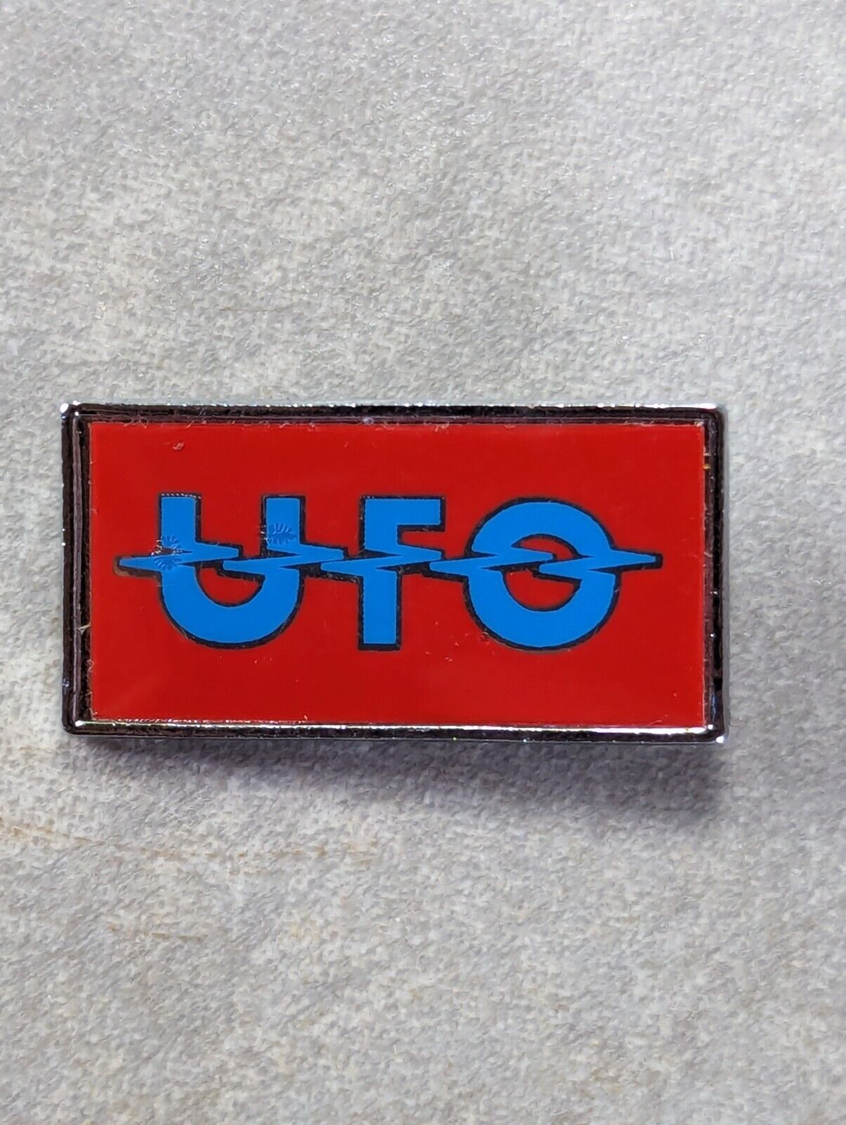 Vintage 80's UFO Pin Badge Rare Item 