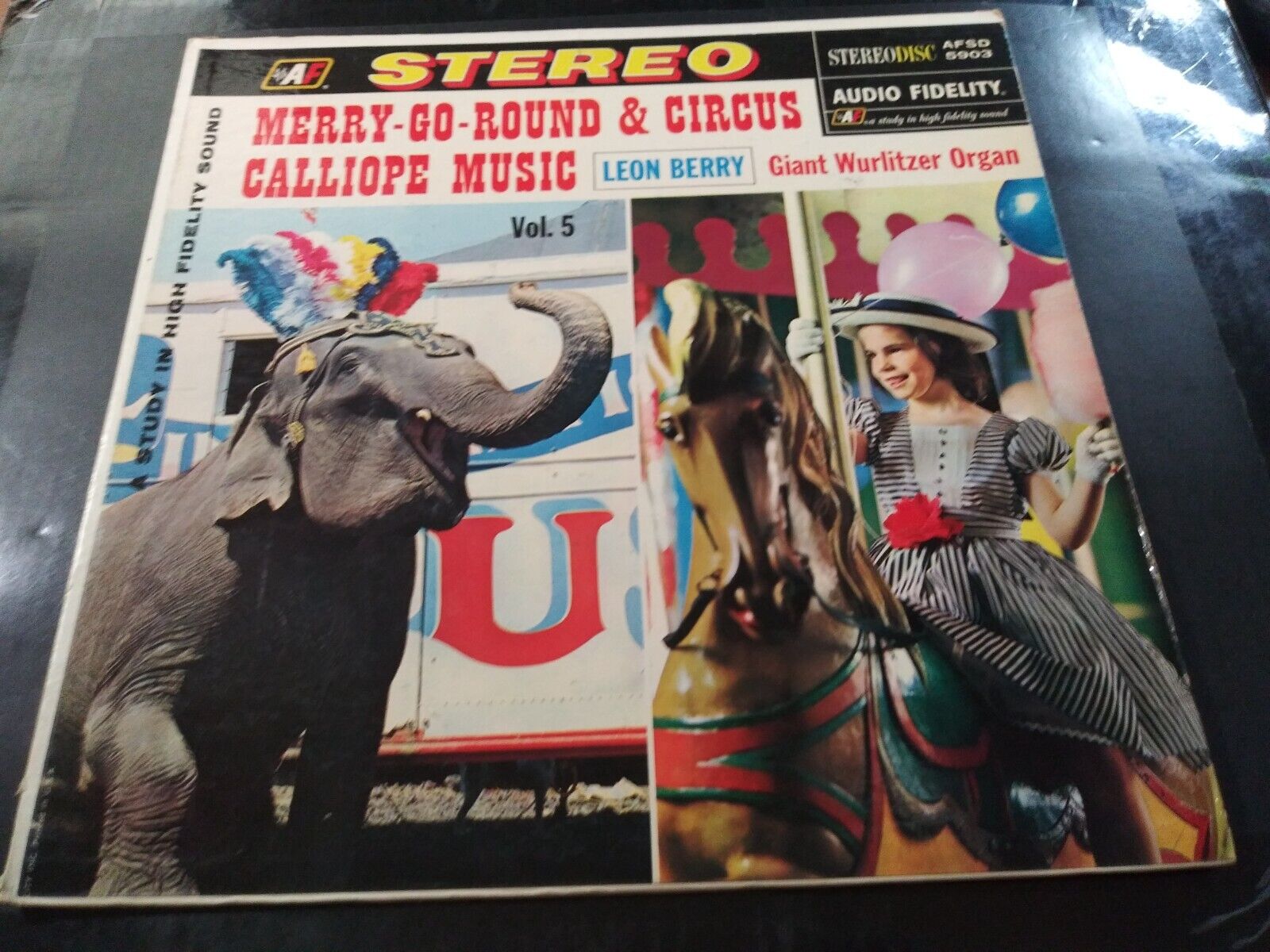 Leon Berry – Merry-Go-Round & Circus Calliope Music, Vol. 5 VG++ AF Record 1960