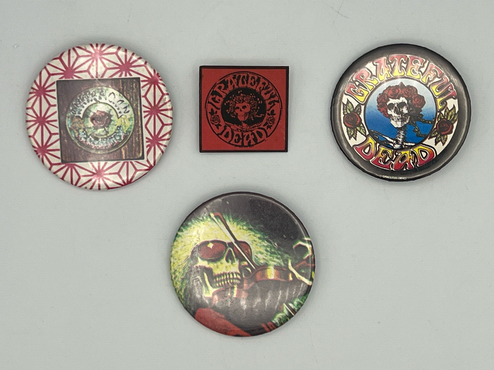Vintage Lot of 4 Grateful Dead Pinback Buttons