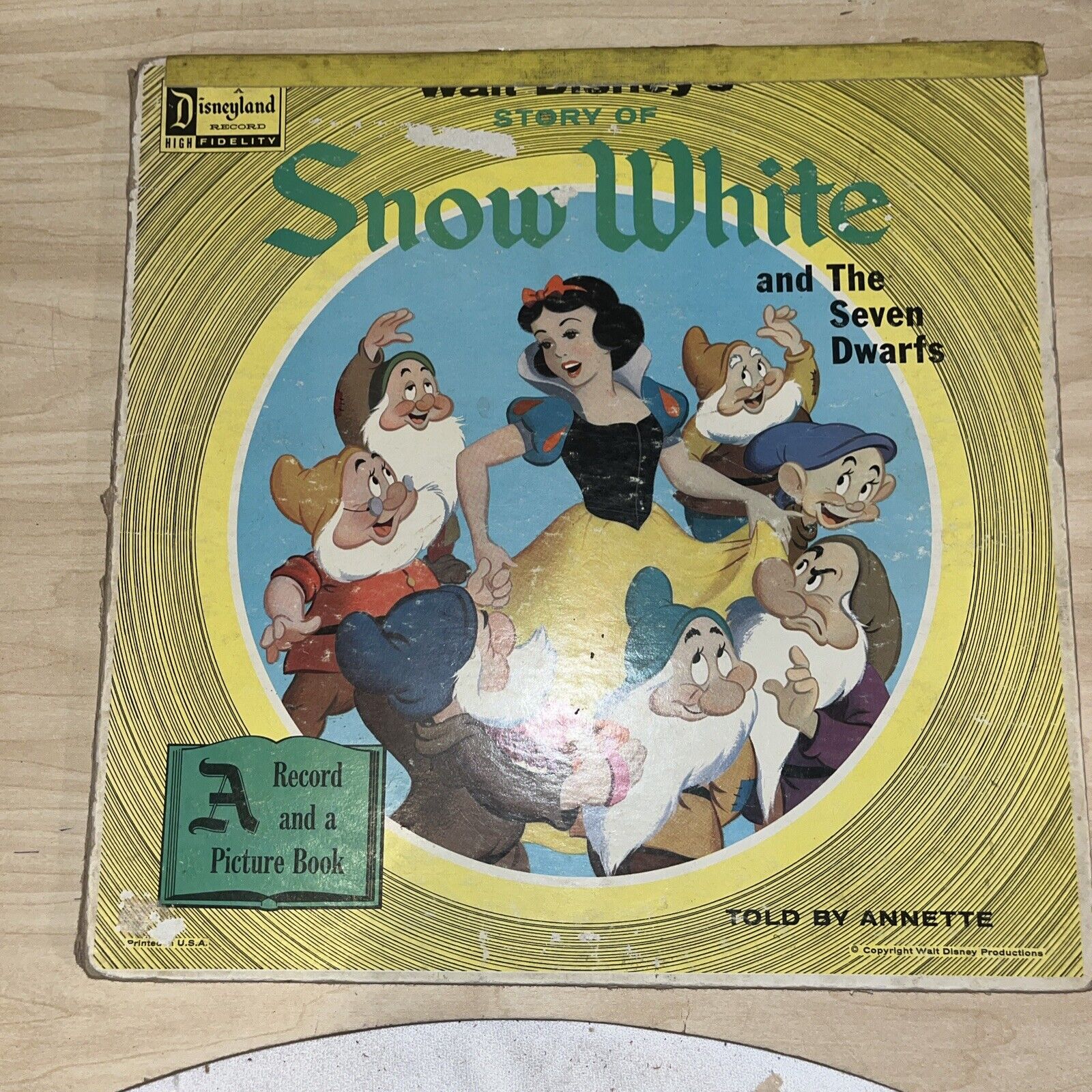 1957-Snow White & the Seven Dwarves-A Disneyland Record & PictureBook (no Vinyl)