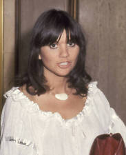 Musician Linda Ronstadt at the 1977 Music Awards on March 7 1977 a- Old Photo picture