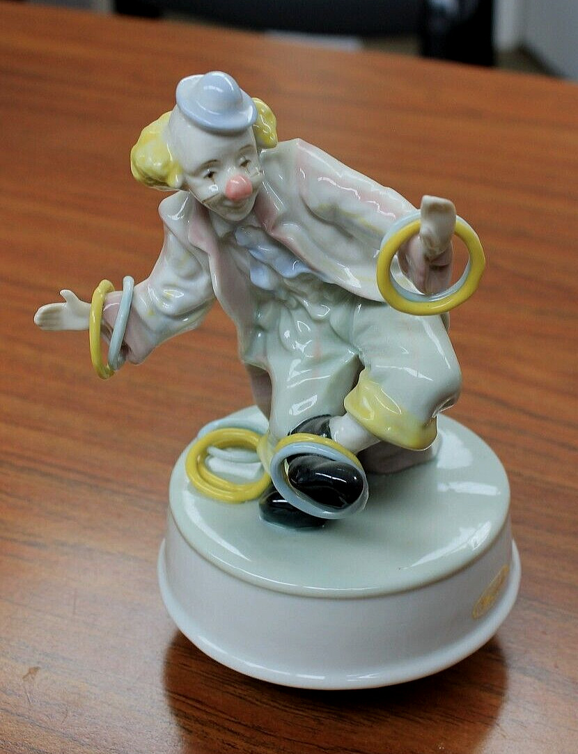 Vintage Clown Doll Wind Up Musical Porcelain Figure Plays \