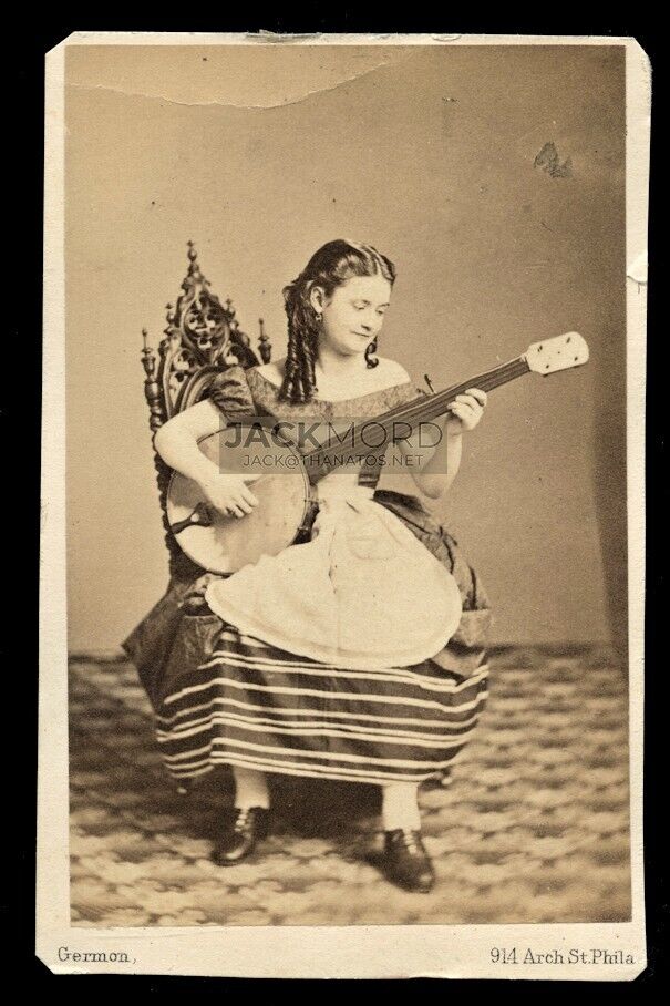 Ultra RARE CDV Lotta Crabtree California Gold Rush Girl Playing BANJO 1860 Photo