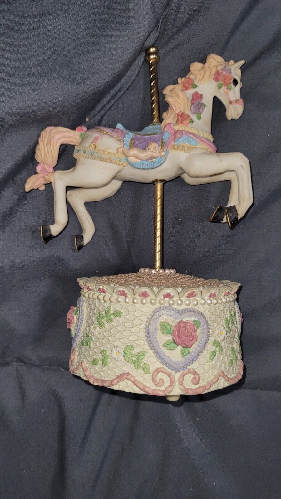 Vintage Wind-up Music Box  Horse with Churbs & Roses 