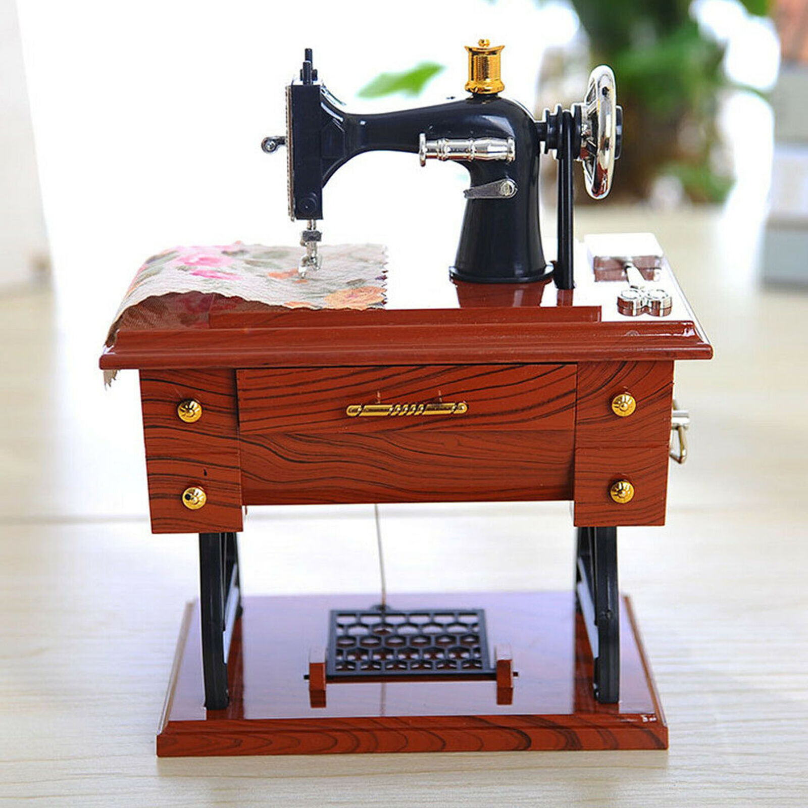 Vintage Music Box Mini Sewing Machine Style Party Birthday Gift Home Table Decor