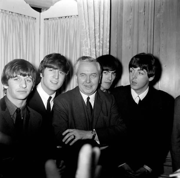 Labour Party leader Harold Wilson with The Beatles 1964 Old Photo 2