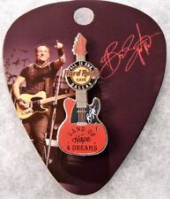 HARD ROCK CAFE DALLAS BRUCE SPRINGSTEEN SIGNATURE SERIES GUITAR PIN # 100934 picture