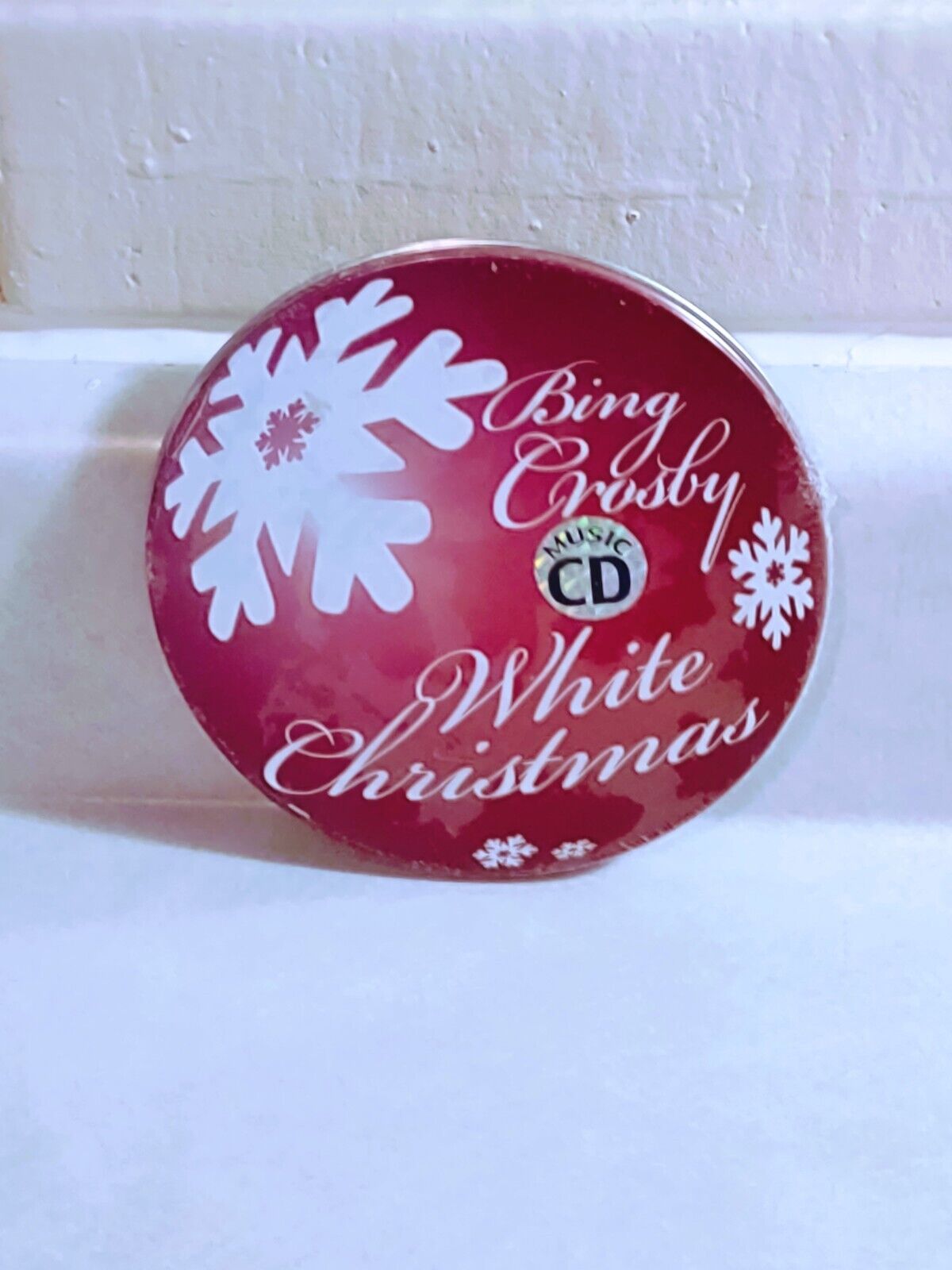 WHITE CHRISTMAS by BING CROSBY IN COLLECTORS TIN - CD